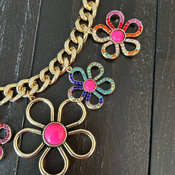 Betsey Johnson Necklace - Picture 8 of 10